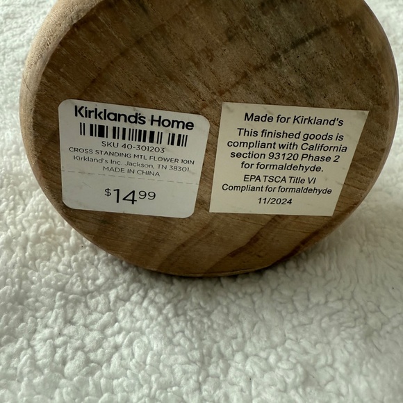 Cross Statue - NWT - Picture 3 of 5